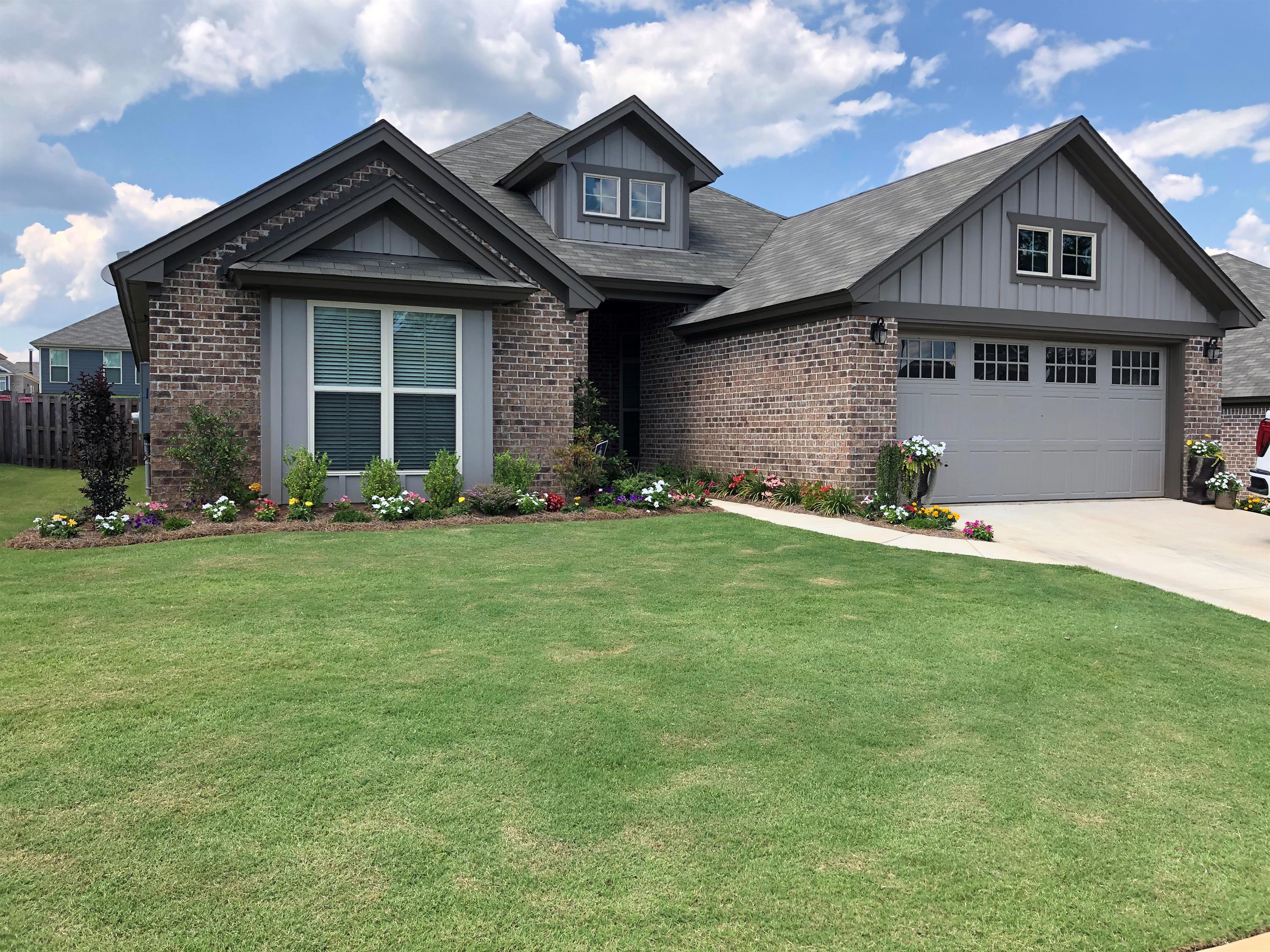 9211 Crescent Lodge Cir.