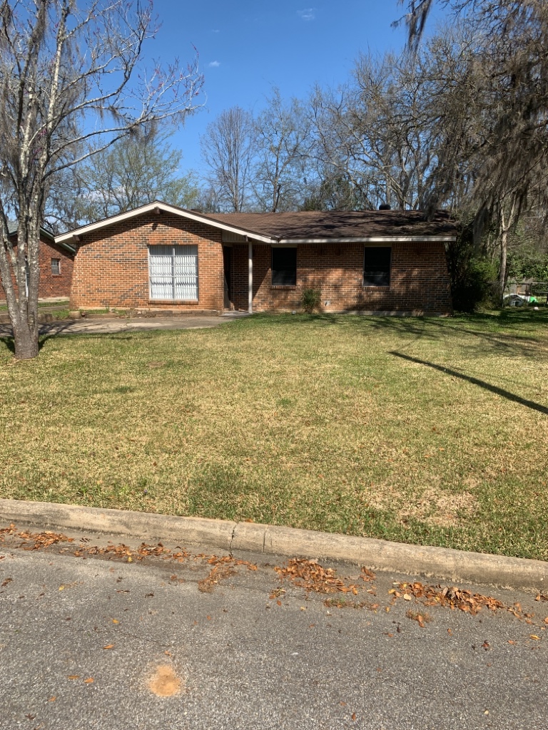 3144 Montwood Dr