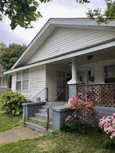 1530 Saint Charles Ave. - B