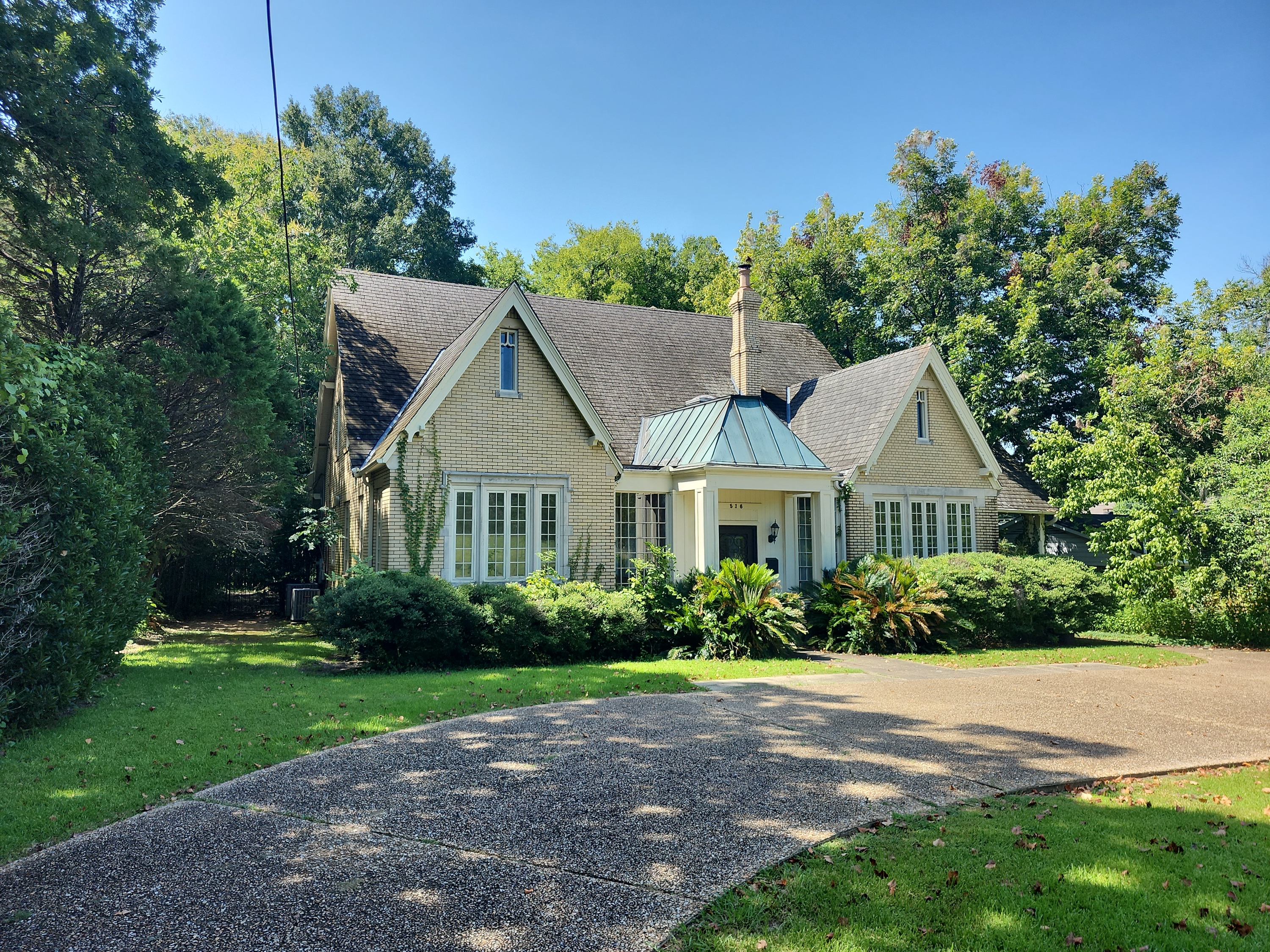 516 East Fairview Avenue